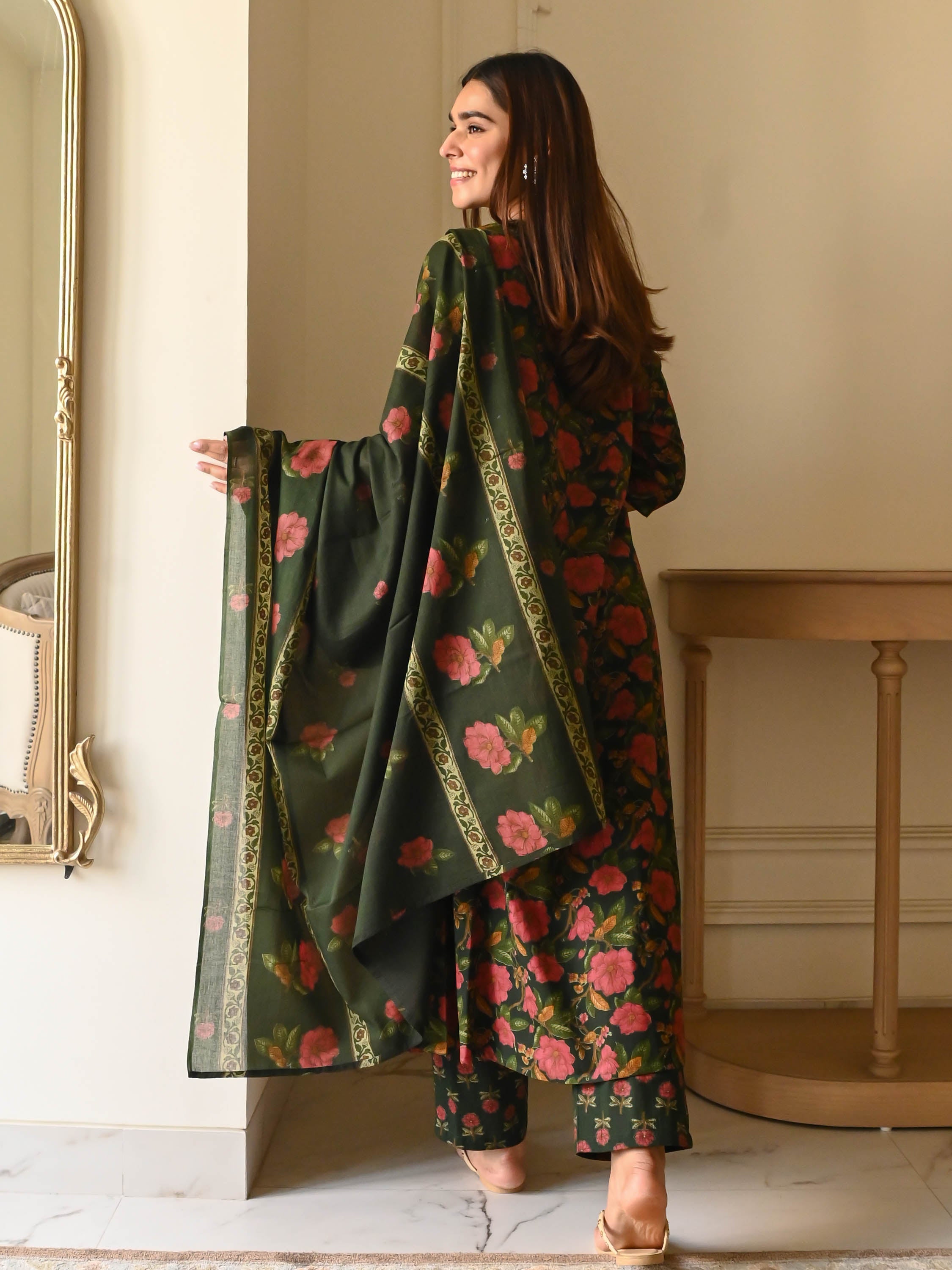 Bunaai Devika Cotton Suit Set