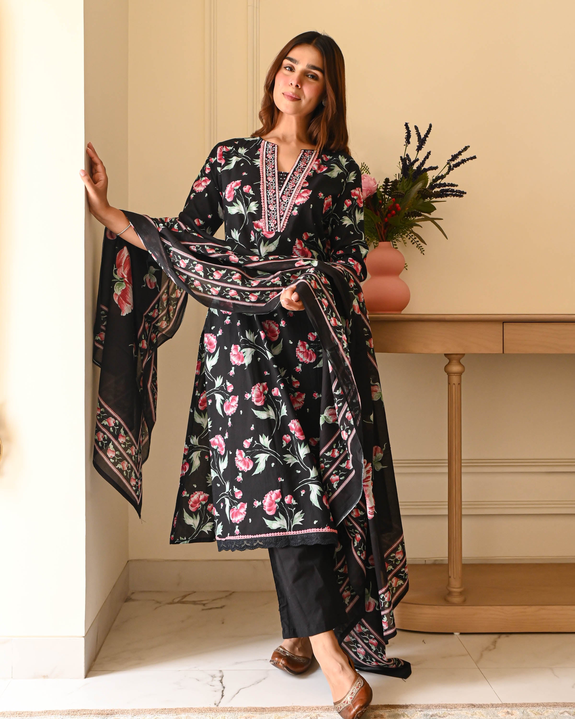 Bunaai Raahi Cotton Suit Set