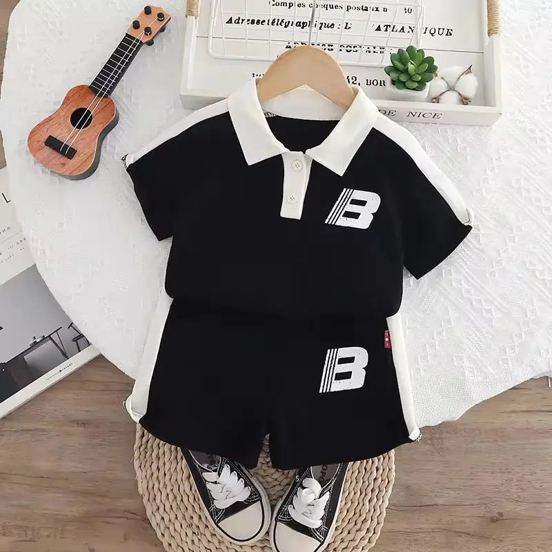 Boys Graphic Print T-Shirt And Shorts