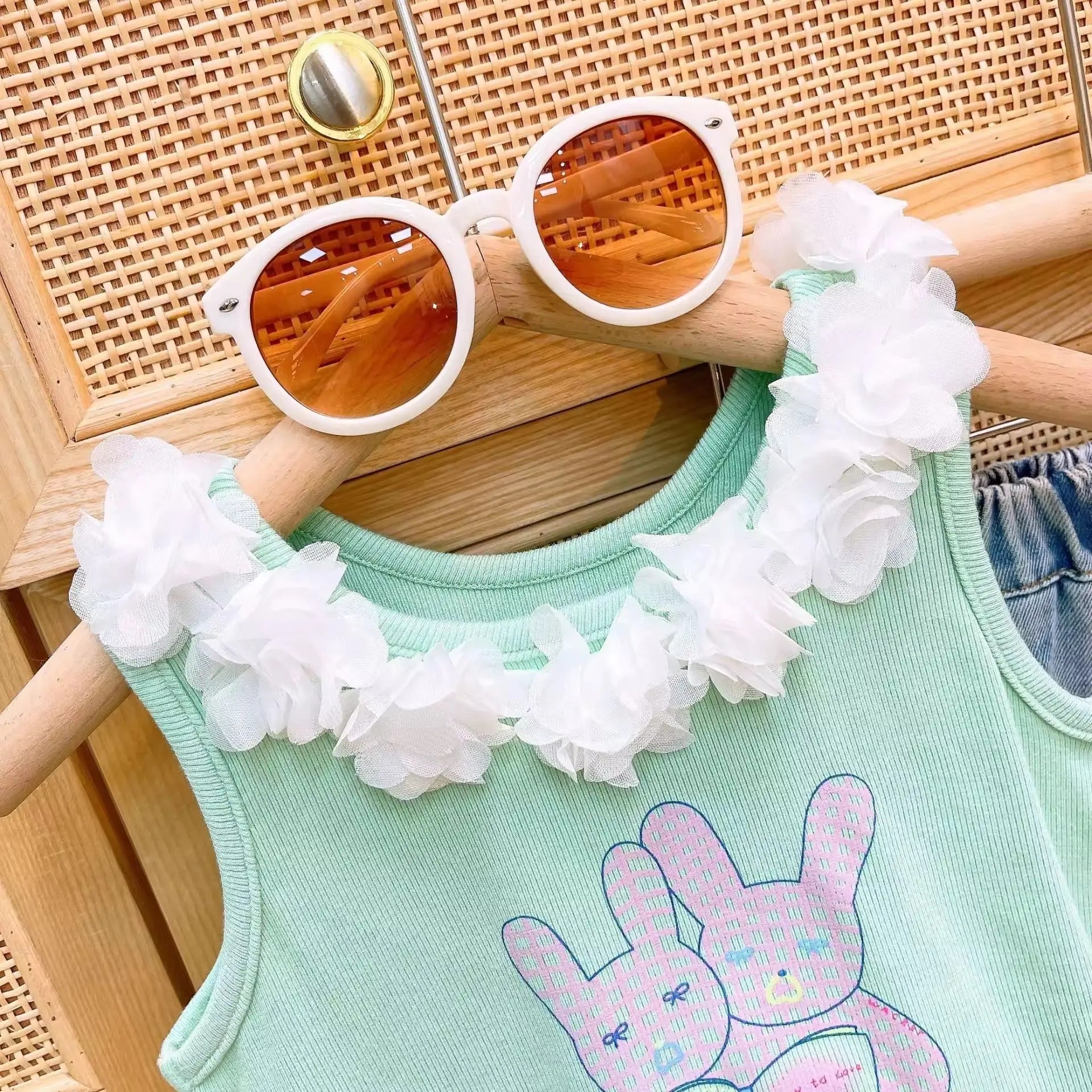 Girls Green Top With Lace Detailed Shorts