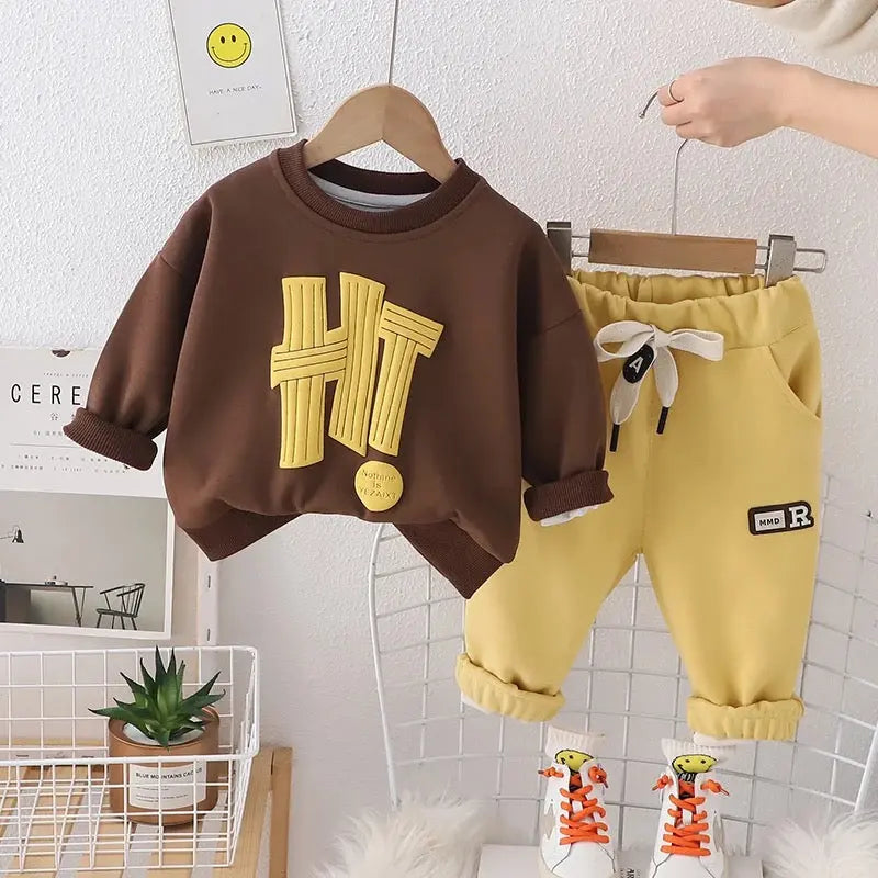 Boys Hi Printed Sweatshirt And Jogger 2 Pcs Set