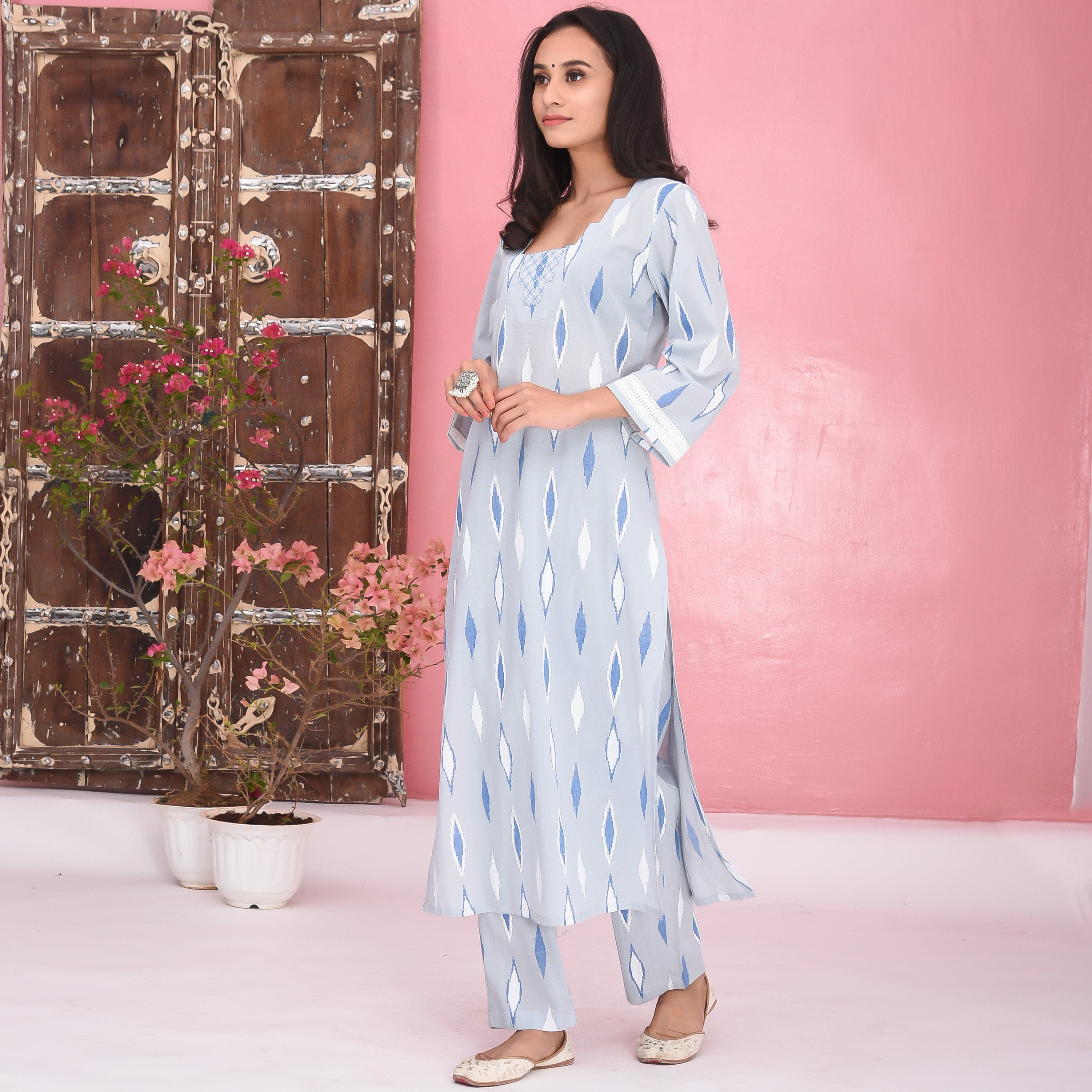 Bunaai Light Grey Cotton Kurta Set